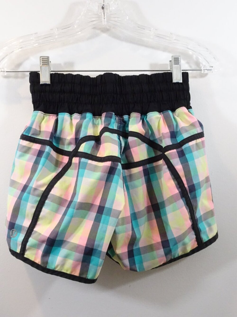 Lululemon Run Speed Shorts Women’s Run Short Size 4 Black Pink Blue Workout - Picture 5 of 7